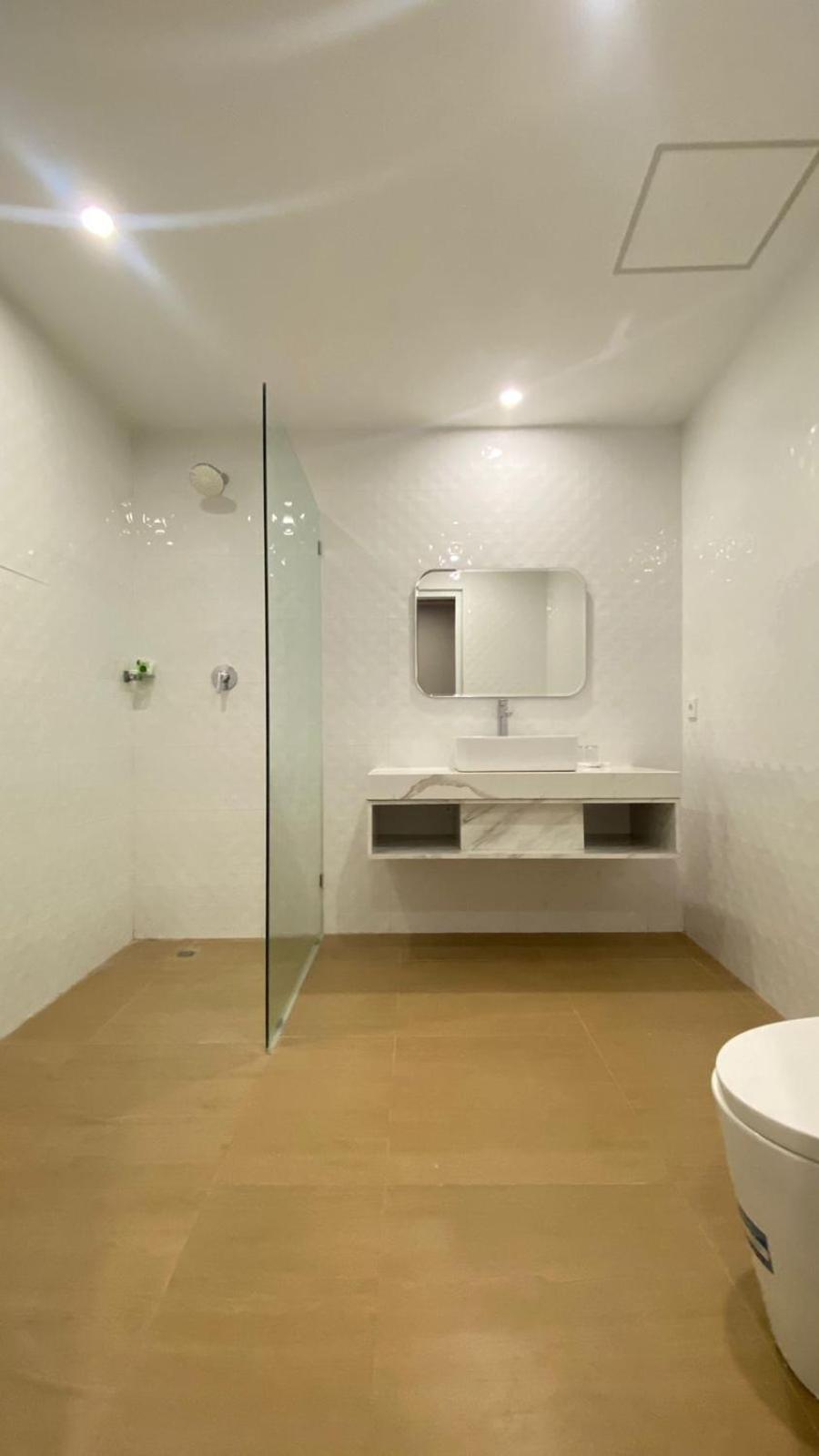 Nio Garden Hotel Sumbawa Exterior photo