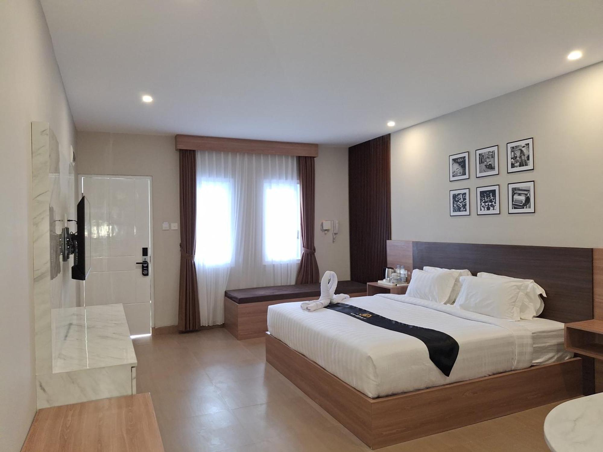 Nio Garden Hotel Sumbawa Exterior photo